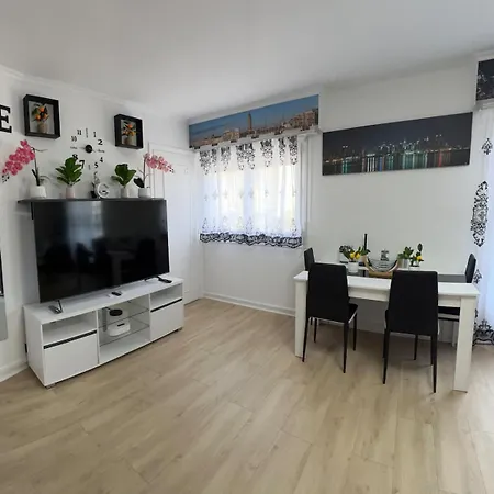 T3 Rénové équipé Gare Du Havre 6 Pers Appartement *