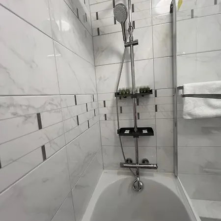 Appartement T3 Rénové équipé Gare Du Havre 6 Pers Le Havre